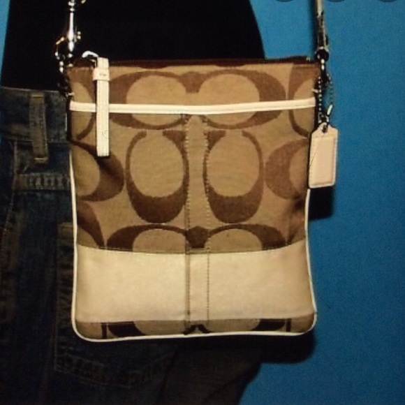 Coach monogram crossbody bag - Picture 2 of 7